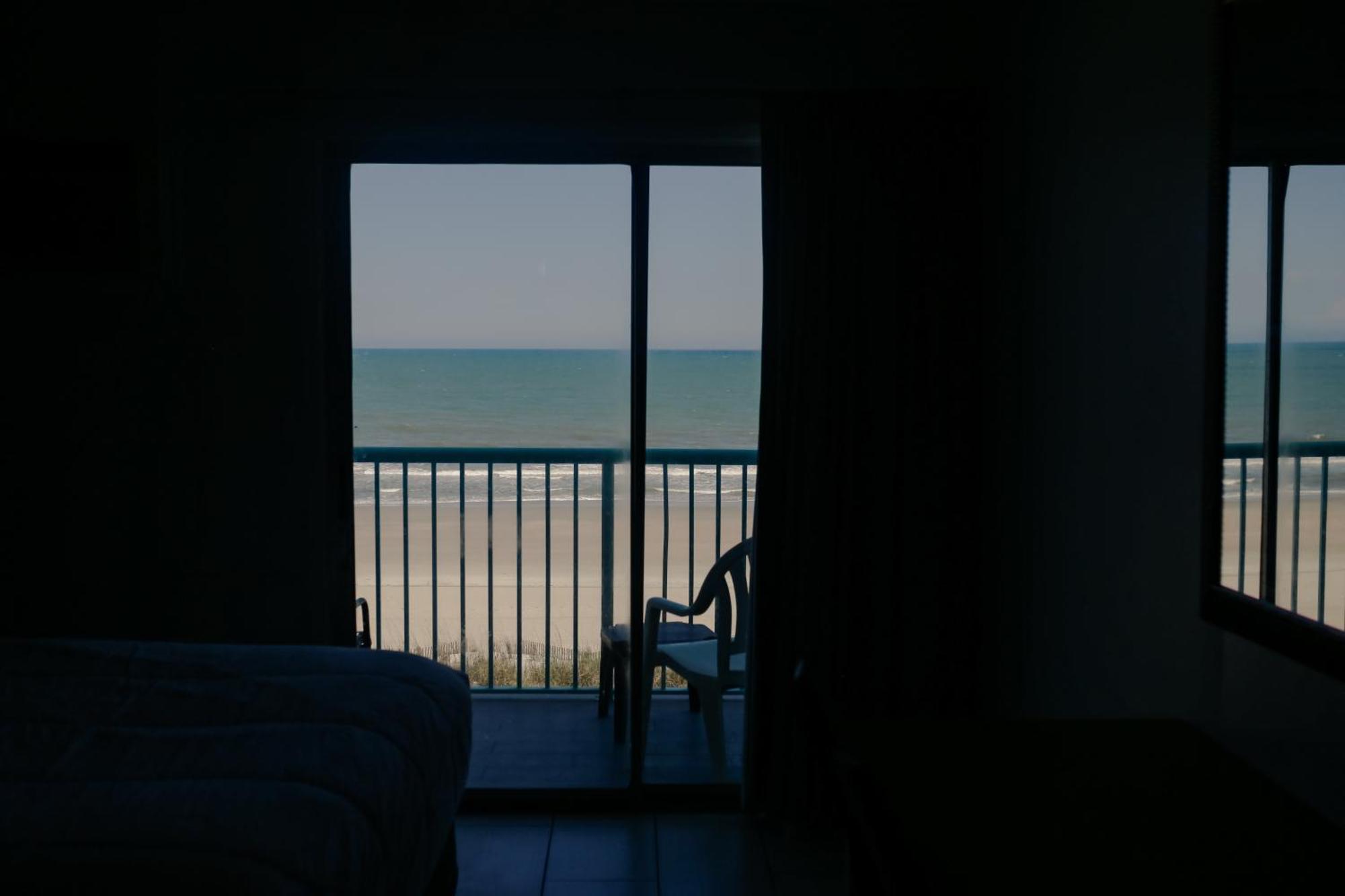 Southern Breeze Ocean Front Hotel Myrtle Beach Eksteriør billede