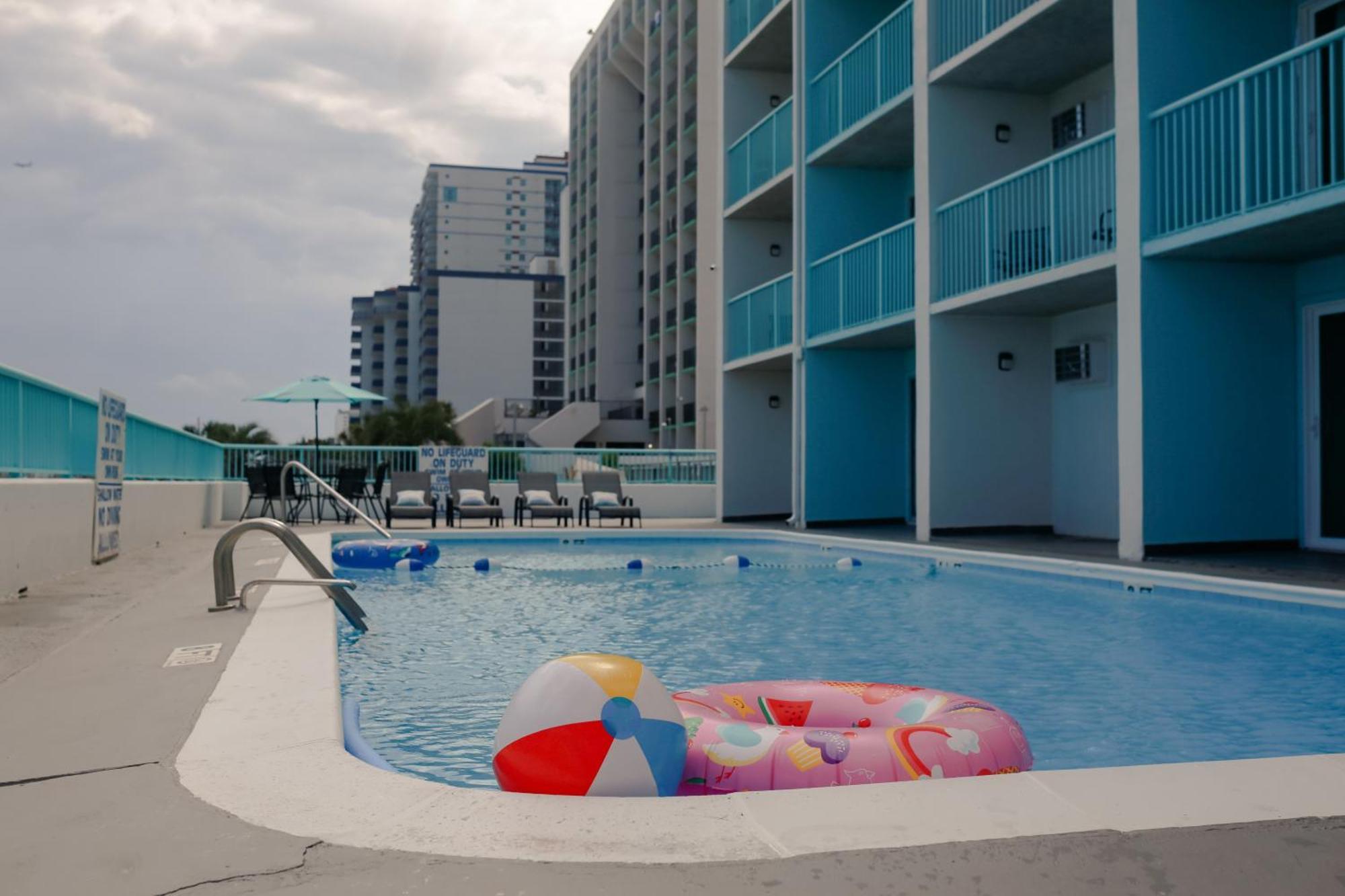 Southern Breeze Ocean Front Hotel Myrtle Beach Eksteriør billede